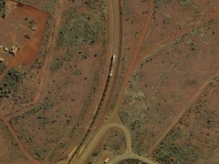 2 km train long (Record) - cache image