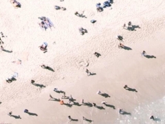 Love on sand (Look Like) - cache image