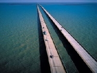 The longest bridge in the world (Record) - similarity