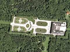 Face and bra (Look Like)