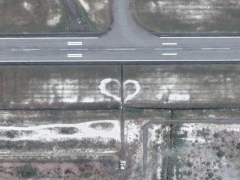 Heart near airport (Look Like)