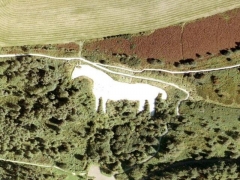 Kilburn white horse (Art) - cache image
