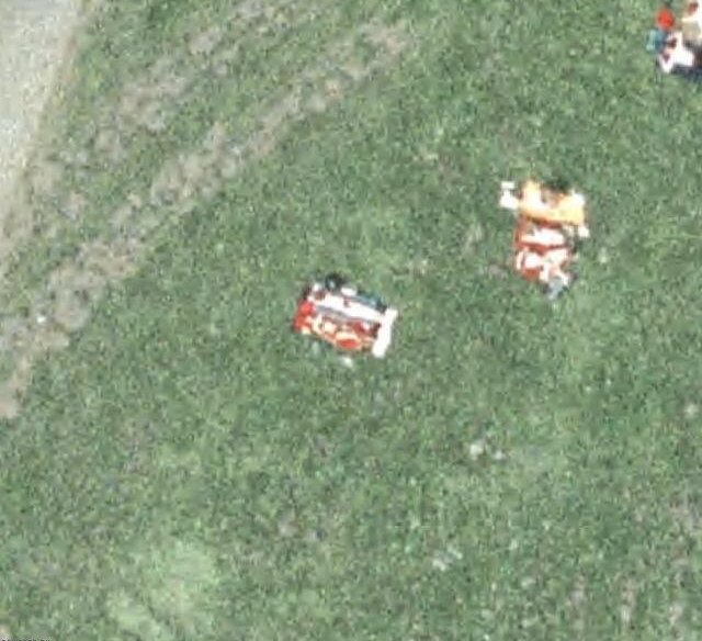Bikini (People) Strange Google Earth maps ∴