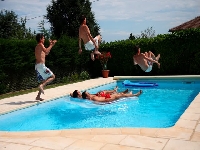 Home plane pool (Human made) - similarity