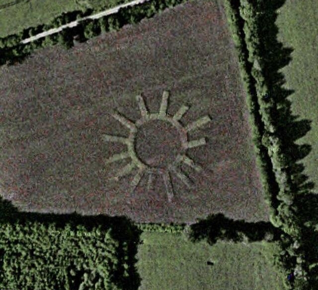 Sun (Sign) Strange Google Earth maps ∴