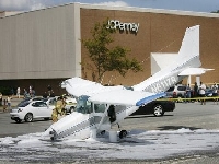 Plane in parking (Transportation) - similarity