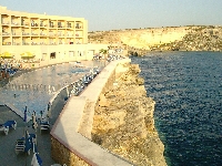 Fish pool (Look Like) - similarity