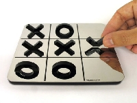 Tic tac toe (Look Like) - similarity