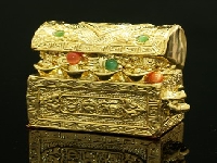 Golden treasure (Human made) - similarity