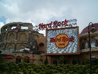 Guitar (Giant) - similarity