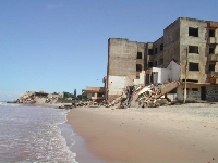 Rising sea (Pollution) - similarity