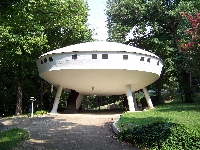 UFO house (UFO) - similarity